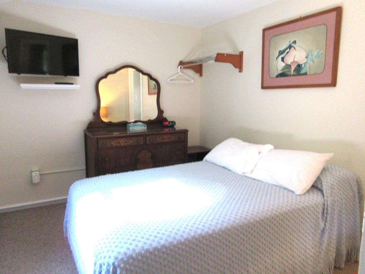 Mcgregor Inn Motel Wilton Eksteriør billede
