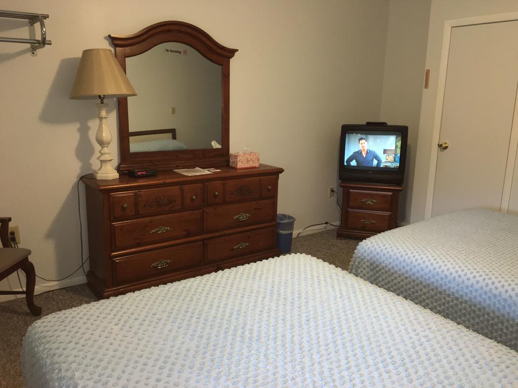 Mcgregor Inn Motel Wilton Eksteriør billede